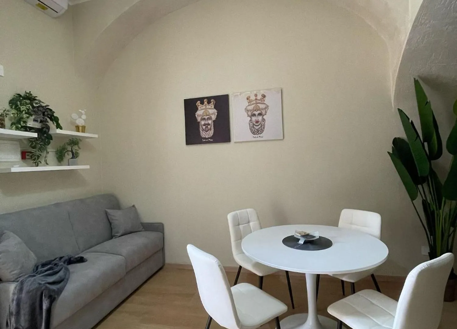 Dante Luxury Apartment Catania 0*,
